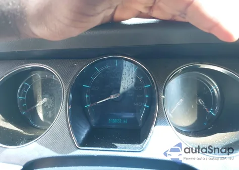 2010 Ford Taurus Se from USA, damaged, VIN 1FAHP2DW0AG117634